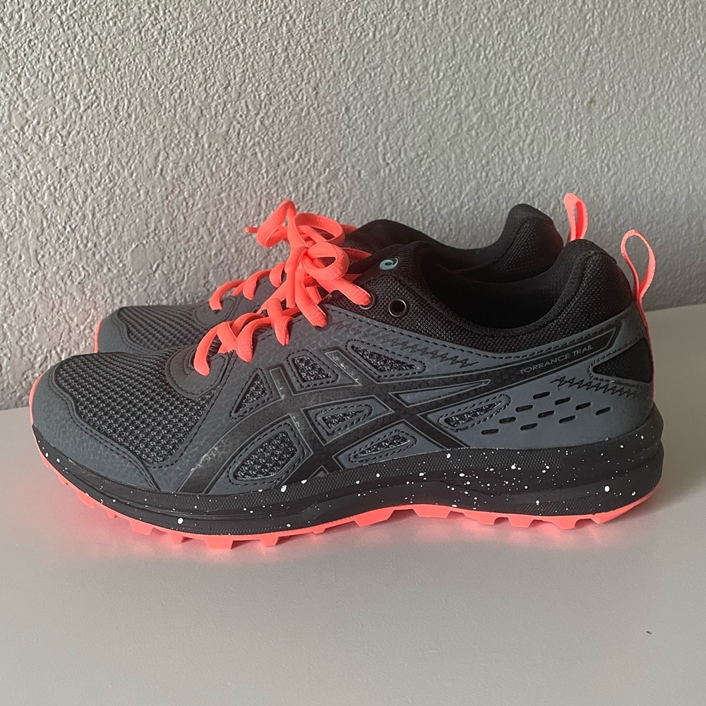 Women’s Asics